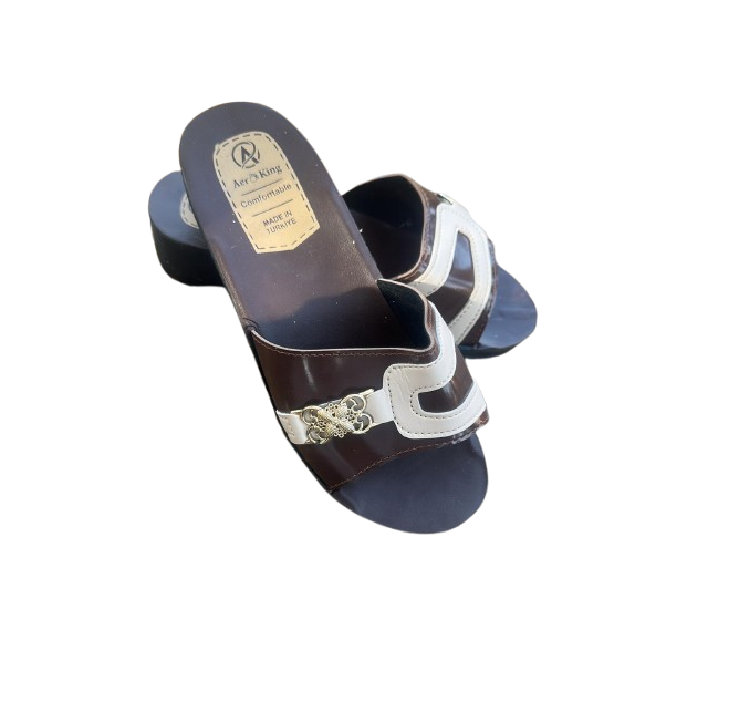 Women's Slippers Model 072
