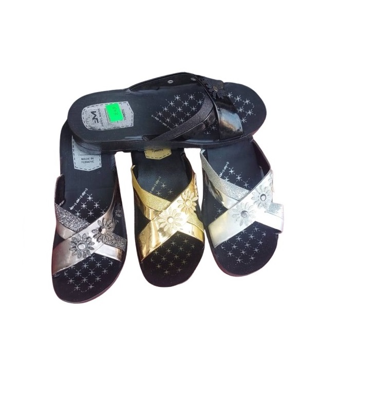 Women's Slippers Model 136